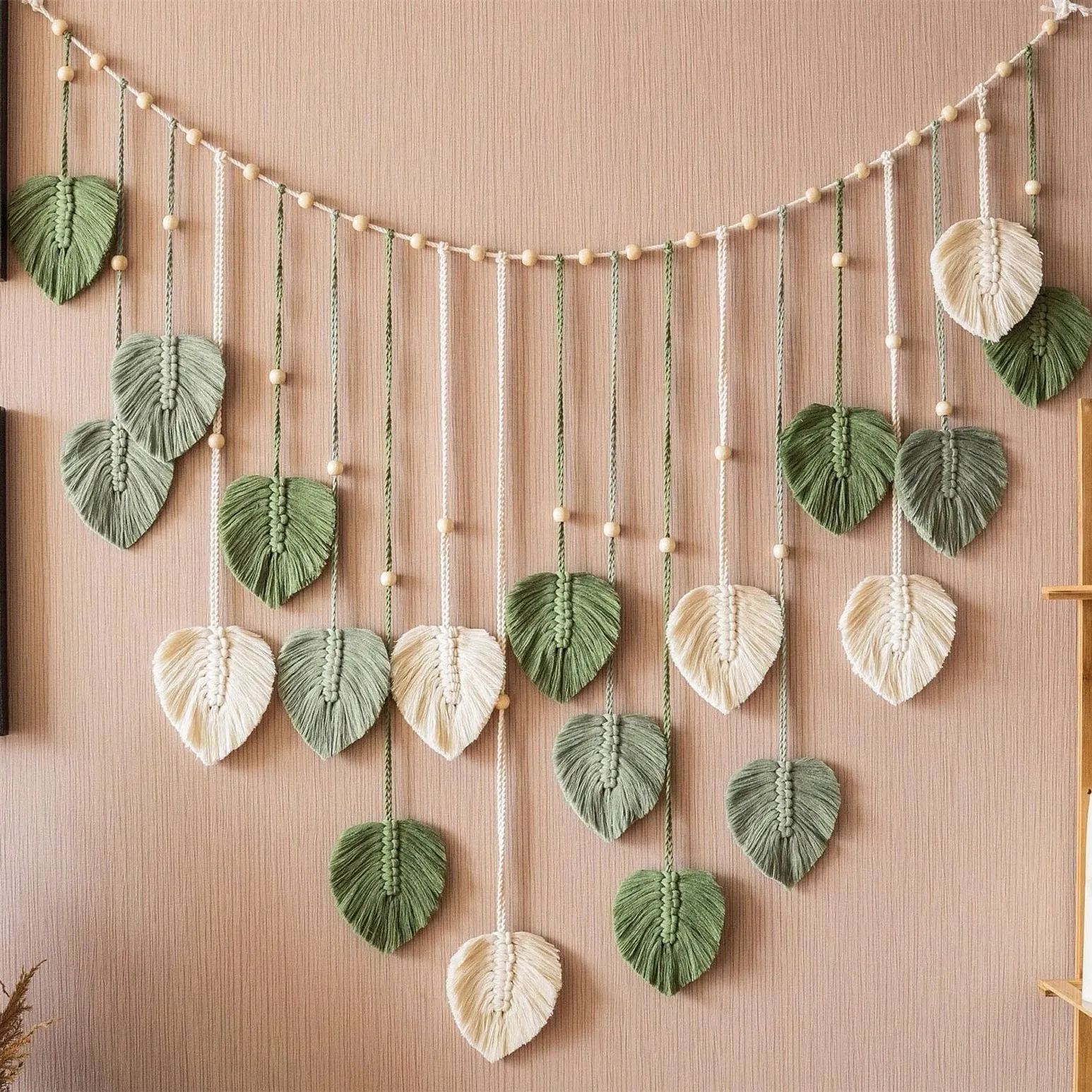 1 Pc Green Leaves Garland, Mac - огляд і ціна Century Textile & Sewing Supply Avenue C North Saskatoon Sk